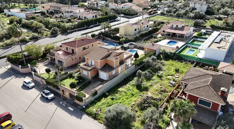 Urban plot in Las Palmeras — photo 5