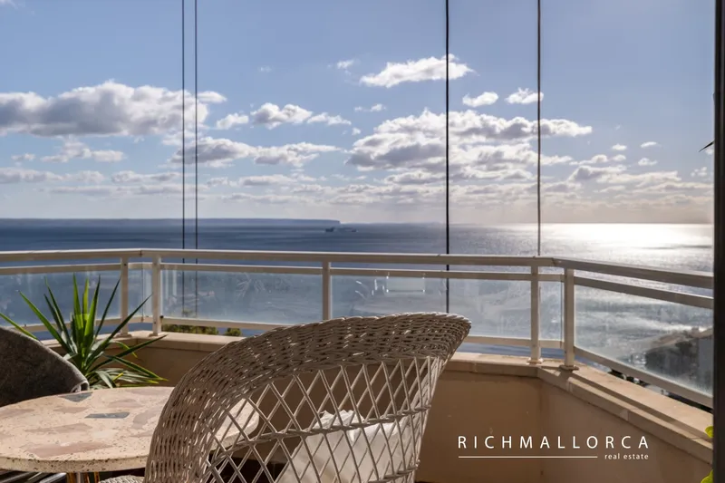 Sea-View Apartment for Renovation in Illetas – Top Investment Opportunity — photo 2