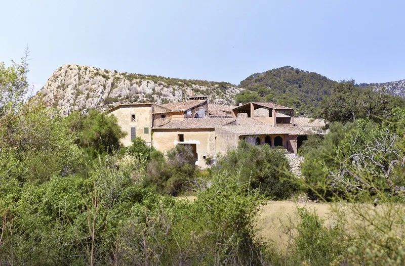 Impressive Mallorcan Estate for Renovation — photo 2