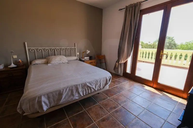 Exclusive rustic finca with pool in Lloseta / Fully legal — photo 10