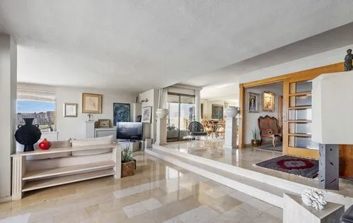5 Bedrooms on Paseo Marítimo — photo 6