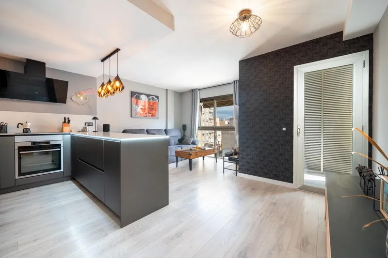 Penthouse — photo 1