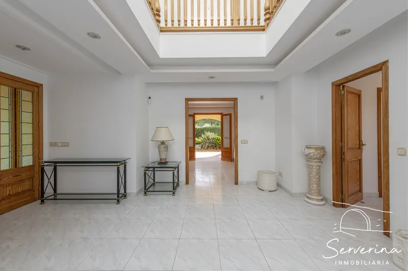 Impressive luxury villa in Cala Bona: tranquility, comfort and exclusivity — photo 7