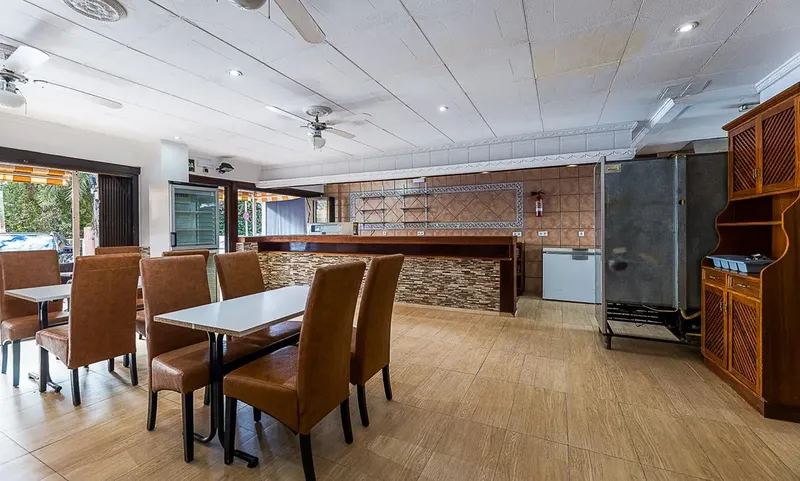 Commercial premises — photo 1