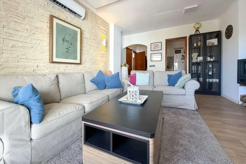 Modernised flat in Cala Bona with sea views — photo 8