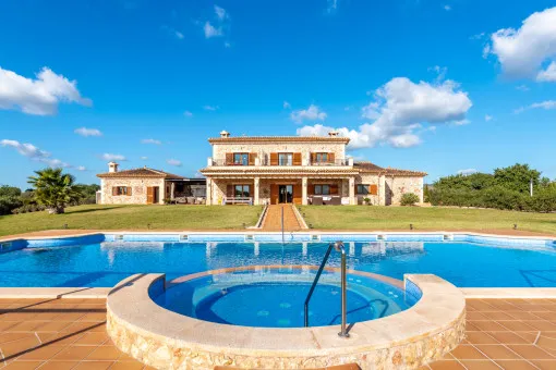 Llucmajor, exclusive natural stone finca with holiday rental license and pool near Llucmajor — photo 1