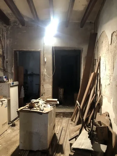 In Felanitx, a town house originally from 1900, completely in need of renovation — photo 4