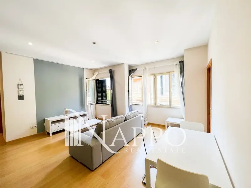 Nappo Real Estate tiene el placer de presentar este encantador piso en alquiler situado en la emblemática Plaza Major de Palma de Mallorca, — photo 7