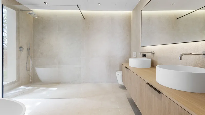 Modern villa for sale in Santa Ponsa with panoramic and sea views — photo 11