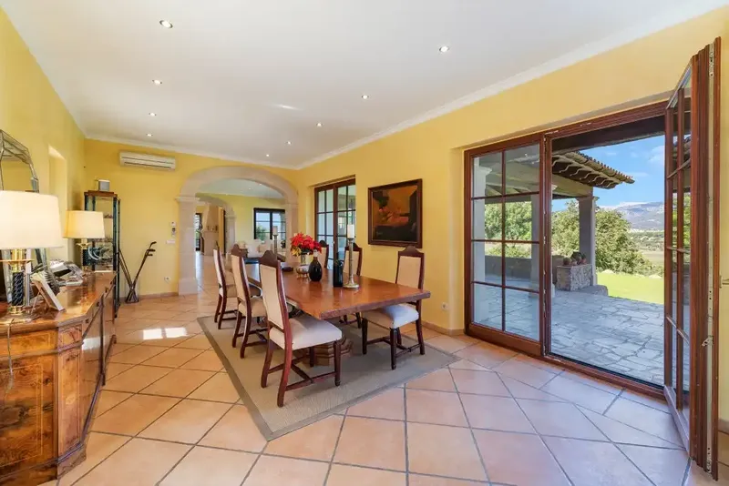 This wonderful luxury house occupies a plot of about 17,535 m2 and is offered for sale in one of the most prominent areas of northern Mallorca — photo 8