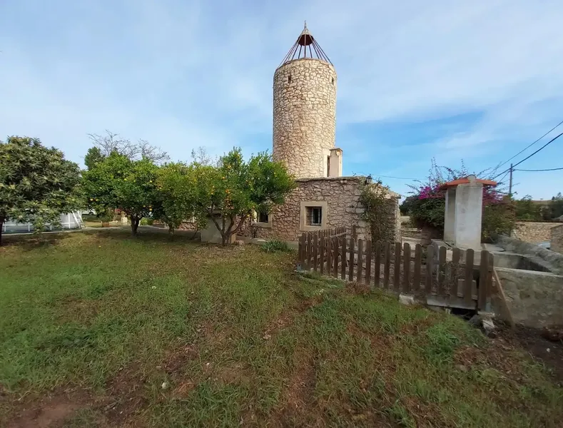 For sale: historic windmill converted into a 239 m² home in Binissalem: a truly unique property — photo 11