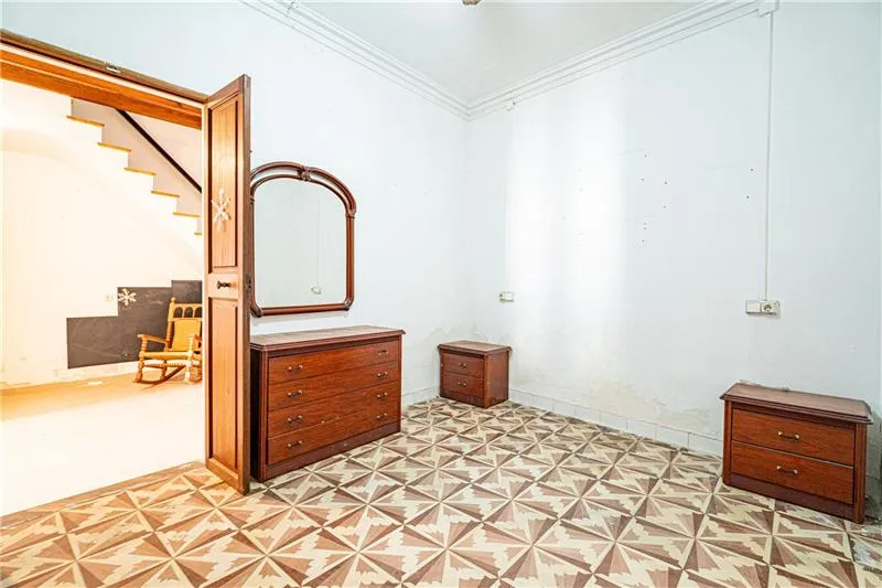 A 526 m² stately home on a plot of approximately 575 m² in the historic centre of Llucmajor — photo 6
