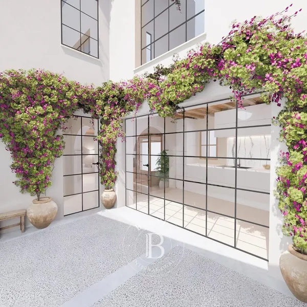 Exceptional 4-Bedroom Home in the Heart of Artà with Rooftop Pool, Available Before or After Renovation — photo 3