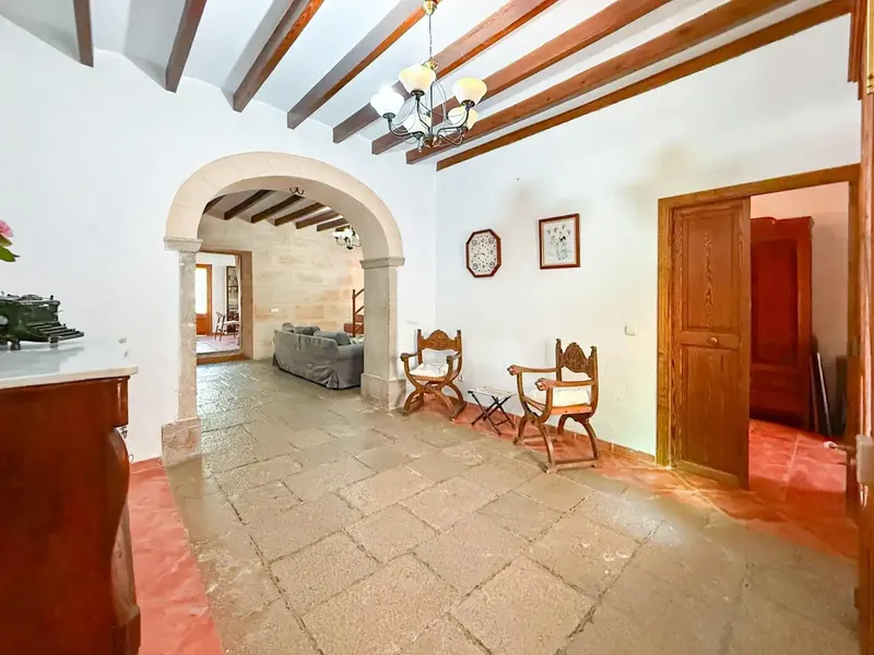 Discover this charming village house in the heart of Binissalem, combining the essence of Mallorcan rustic style with modern comforts — photo 2