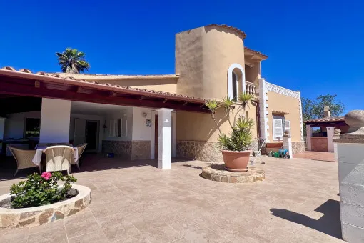 Llucmajor, modern finca in Llucmajor with pool and guest house — photo 11