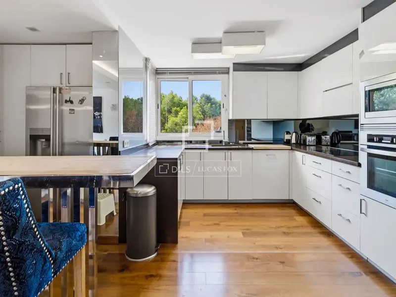 Elegant penthouse available in Sa Teulera, one of the most established and sought-after residential areas of Palma, appreciated for its tranquility — photo 5