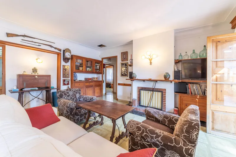 Villa in need of renovation in Costa de la Calma in a dream location — photo 6