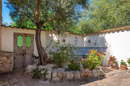 Felanitx, authentic luxury finca with plenty of peace and quiet to relax by the pool in Felanitx — photo 12