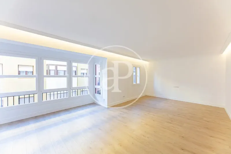 Piso con terraza en alquiler en Carrer de Margalida Caimari — photo 1