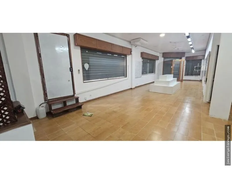 Rental of premises on Calle del Mercadal — photo 12