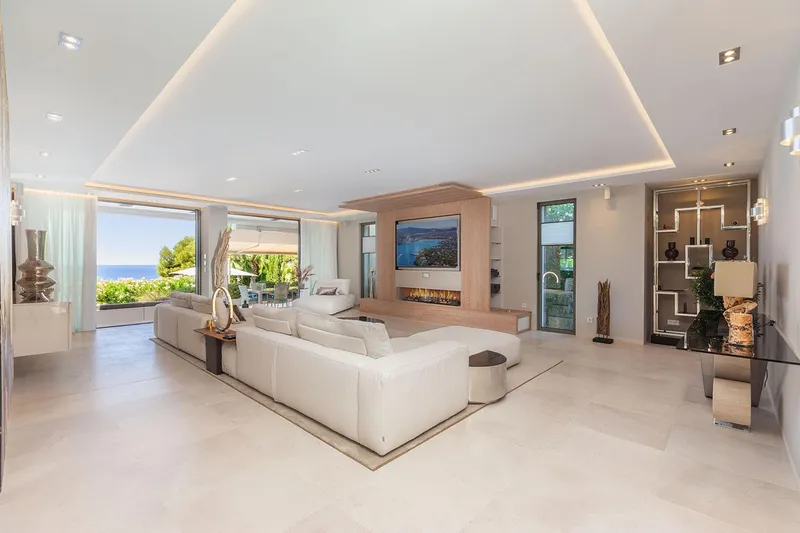 Design villa with sea views and exclusive amenities — photo 6