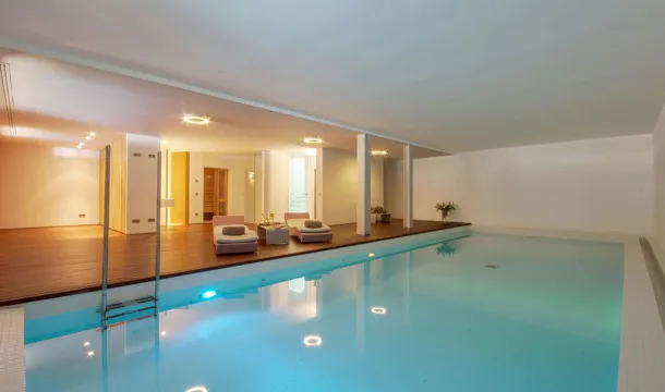 Seafront villa with private sea access in Camp de Mar — photo 9