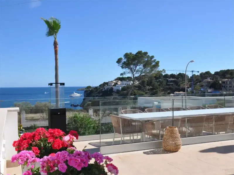 Experience the ultimate Mediterranean lifestyle with this stunning Ibizan-style villa for sale in Sol de Mallorca, one of Mallorca’s most ex — photo 12