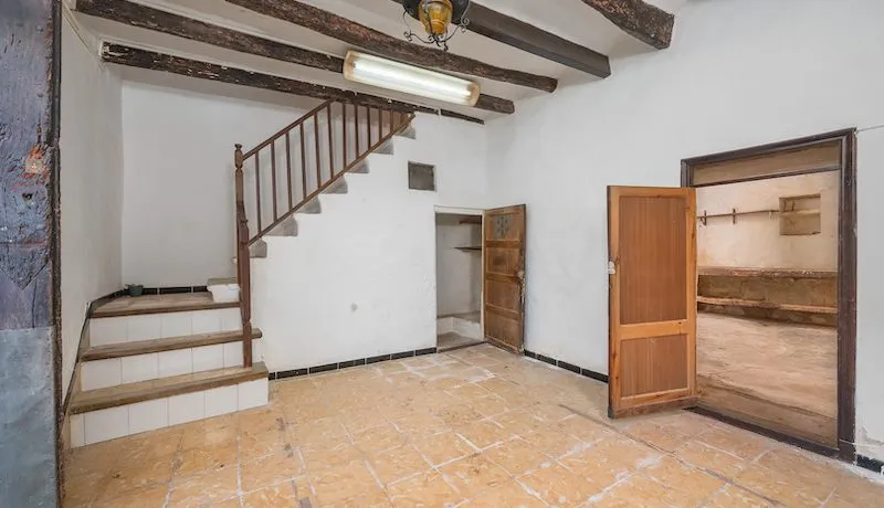Townhouse to renovate in the center of Sóller — photo 4