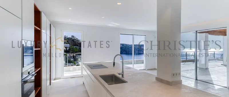 Modern Mediterranean Mallorca villa in Port Andratx with sea views — photo 4