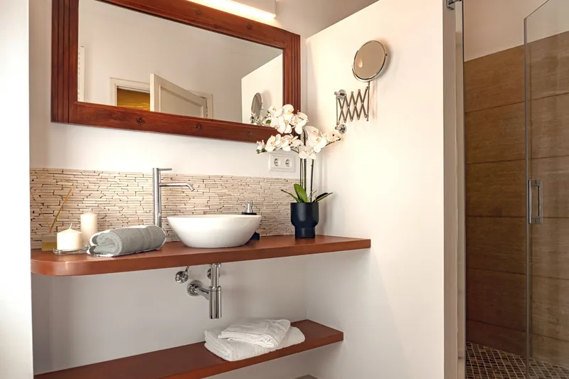 Stylish townhouse in Artà with large garage, sunny patio, roof terrace and ETV license — photo 9