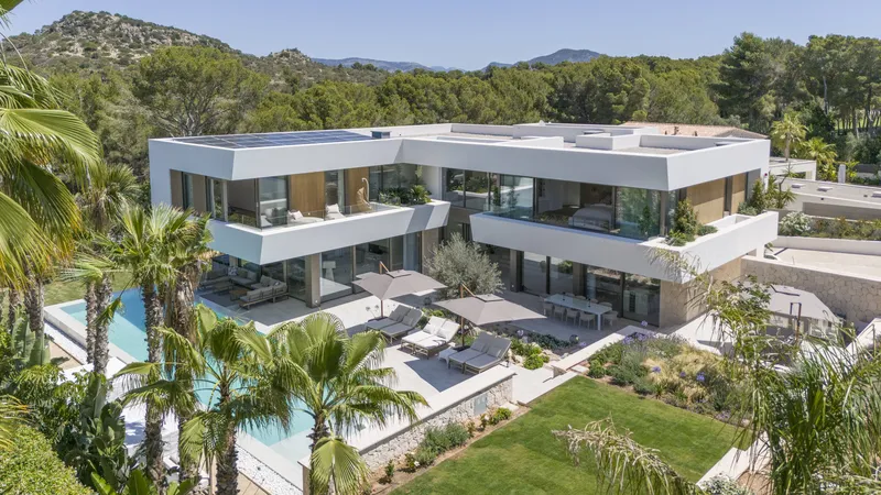 New build villa in Santa Ponsa on a spacious plot and top quality — photo 1