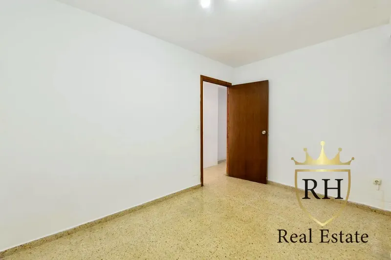 Discover this excellent opportunity in the Plaza de Toros area! — photo 10