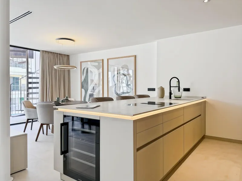 Exclusive Luxury Penthouse with Private Solarium, 3 Bedrooms, 2 Parking Spaces and Pool — Santa Catalina / Son Espanyolet — photo 1