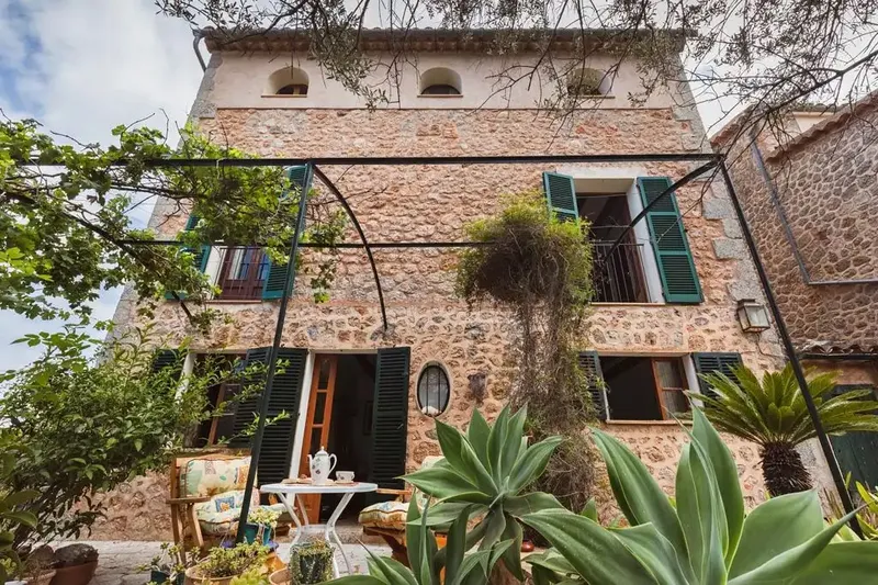 Family home with character and garden in Deià — photo 10