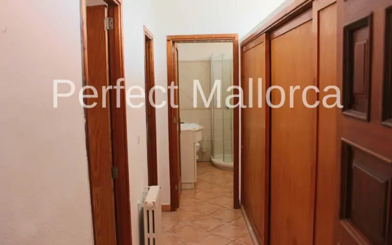 Two-family house with garages in a quiet cul de sac location in Cala Murada — photo 8
