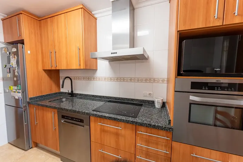 Discover your new home in the quiet neighborhood of Son Amonda. With 96 m2 of apartment and 55 m2 of terrace, this apartment offers you a comfortable and mo — photo 5