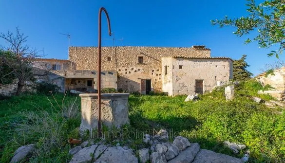 Rustic finca in Campanet — photo 1
