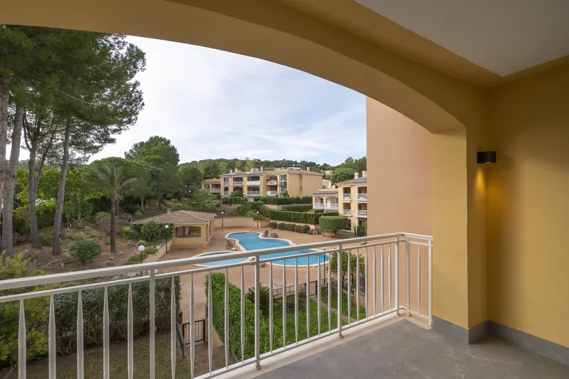 Renovated terraced house for sale in Santa Ponsa with communal pool — photo 3