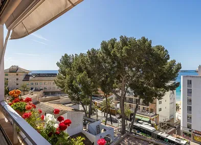 Apartment with parking and storage room in Cala Major — photo 2