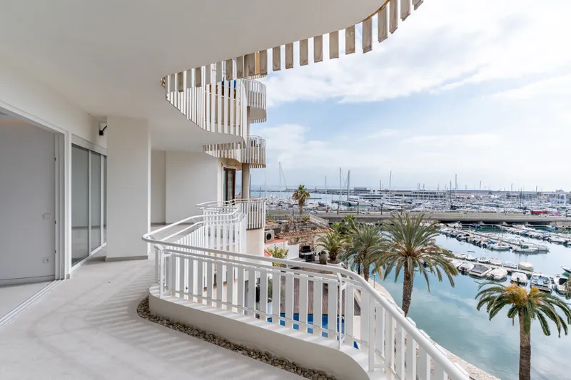 Luxury Ground-Floor Apartment with Stunning Terrace & High-End Finishes — photo 2
