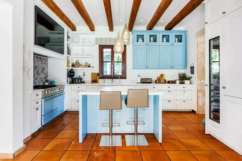 Luxurious Mallorcan country house on a large, flat plot with great views — photo 8
