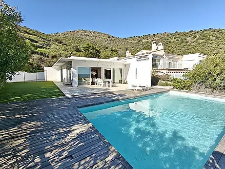 Magnificent house for sale in one of the most privileged areas of Port de la Selva — photo 1