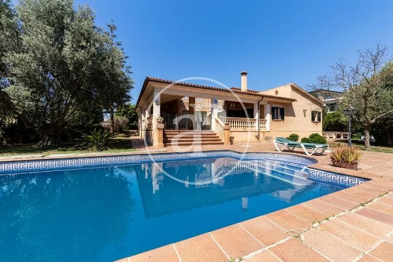 Detached house for sale in Calle Joan Deià Escultor — photo 1