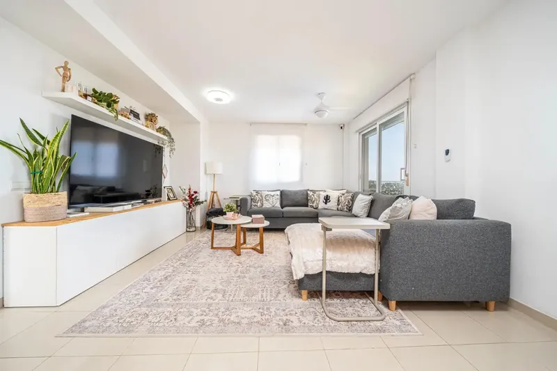 Located in one of the most sought-after residential areas of Es Caülls, this magnificent home stands out for its spaciousness, brightness and its ex — photo 6