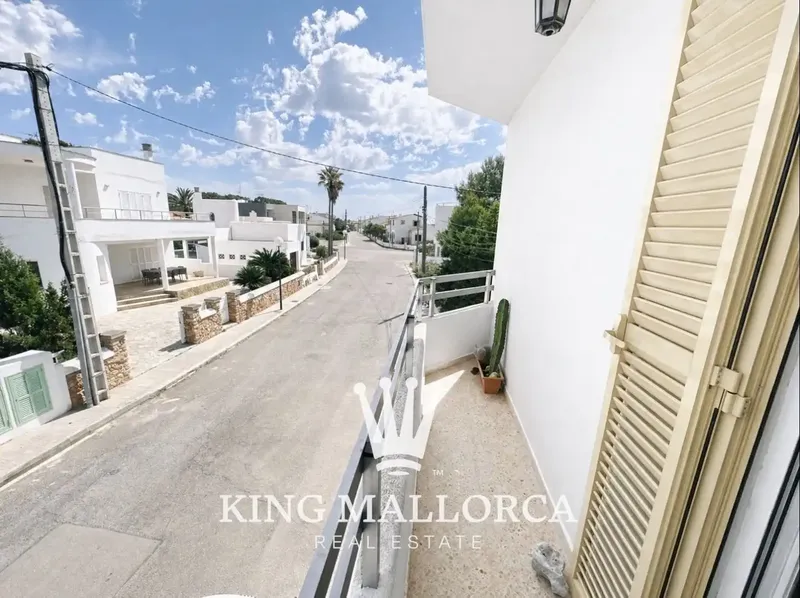 Seafront Apartment with 4 Bedrooms, 1 Bathroom (Possibility of 2), Terrace, Rooftop, 123 m² – Sa Ràpita, Mallorca — photo 9