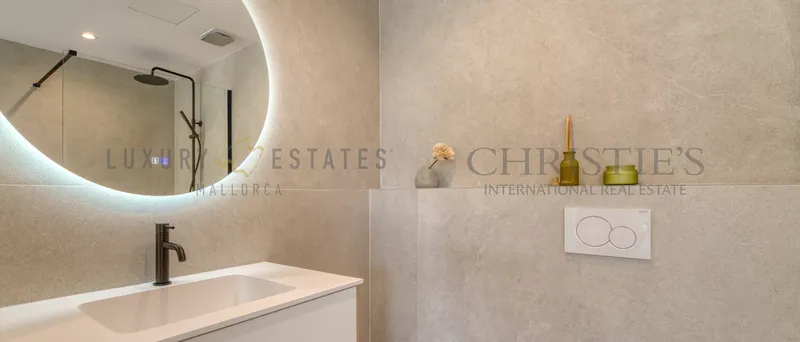 Completely renovated penthouse in Bendinat with roof terrace and private pool and sea views — photo 12