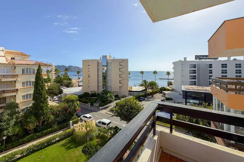 Modernised flat in Cala Bona with sea views — photo 5