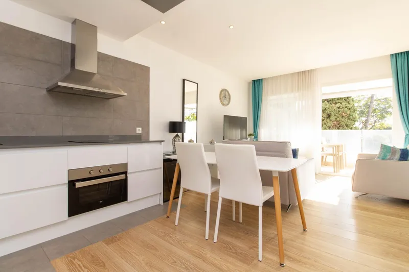 Perfect holiday apartment just steps from the beach in Palmanova — photo 5