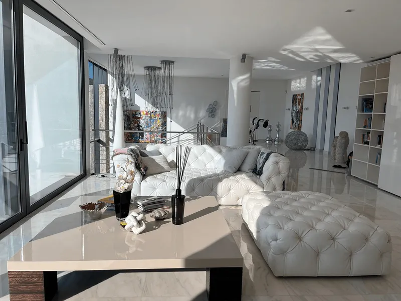 Modern luxury family villa — photo 4