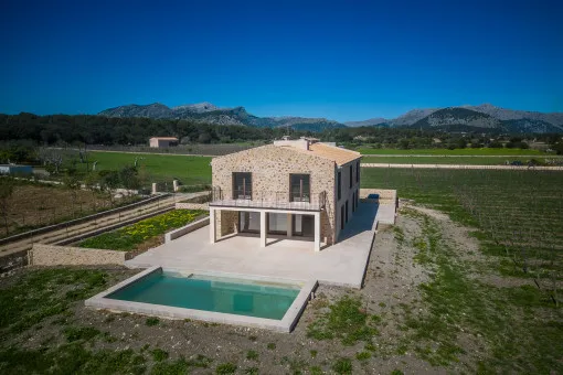 Alcudia, elegance meets nature: villa with vineyard in Alcudia — photo 3